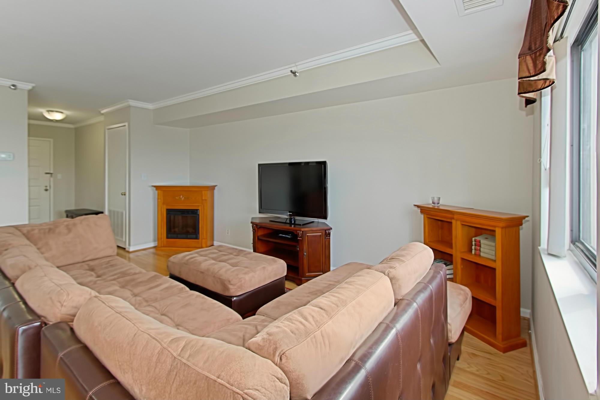 ALTA VISTA - Residential Lease