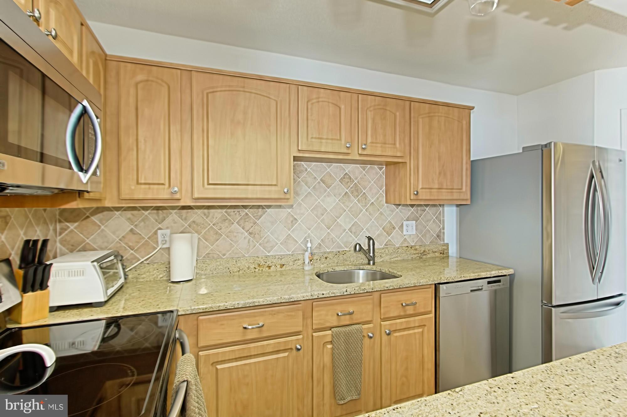 ALTA VISTA - Residential Lease