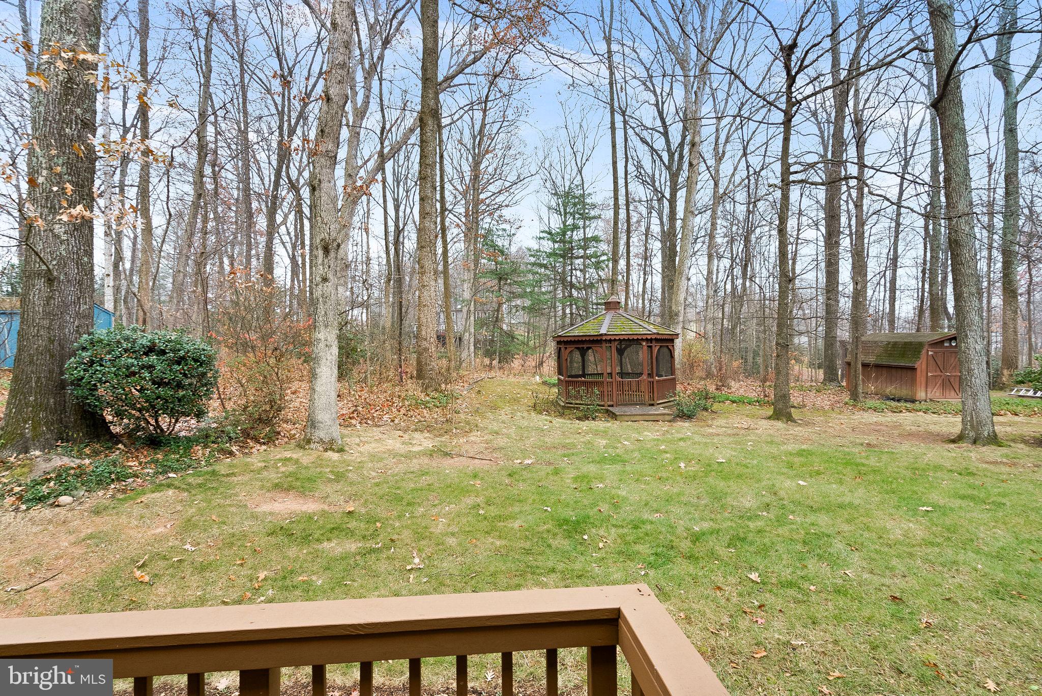 SHAKER WOODS - Residential