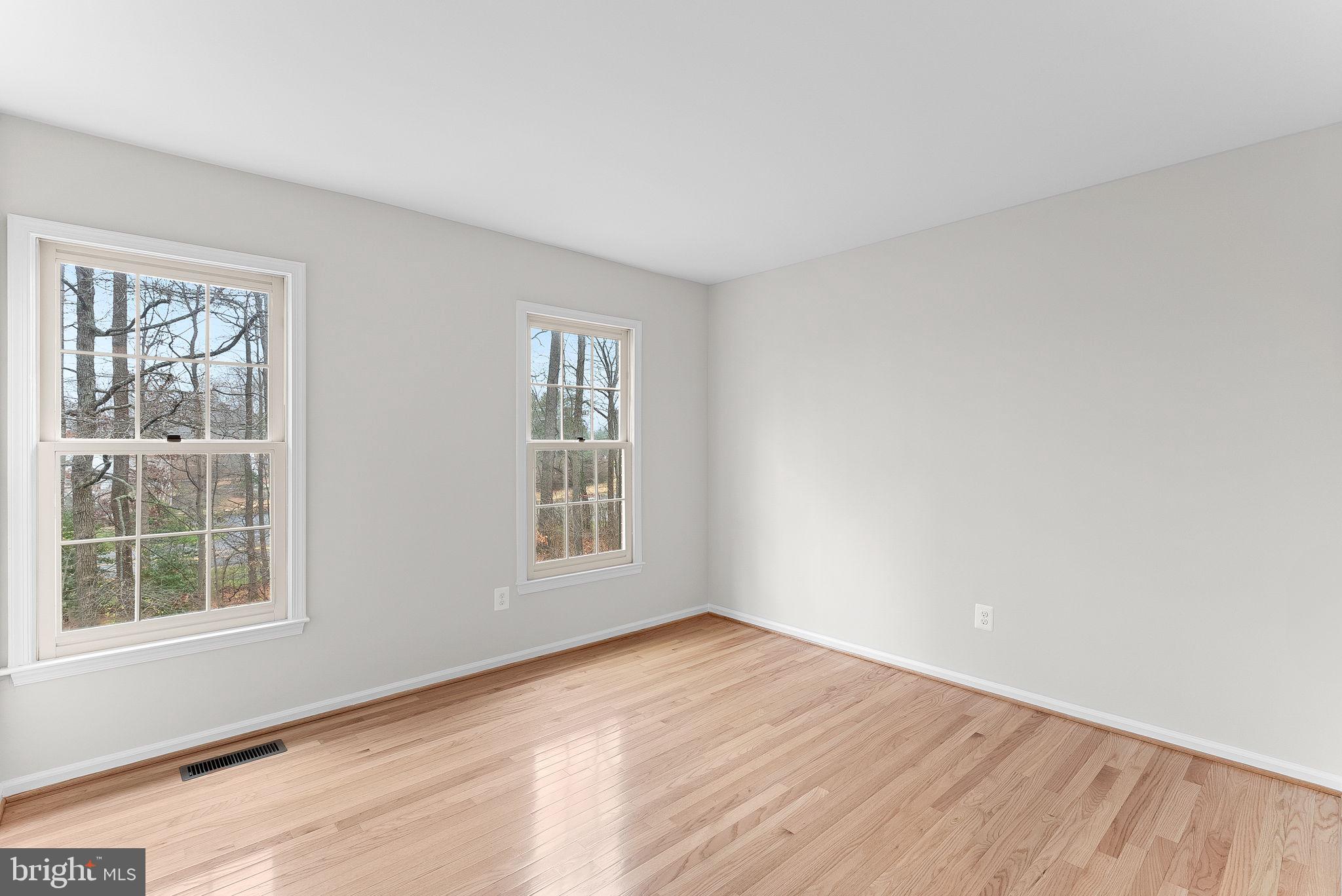 SHAKER WOODS - Residential