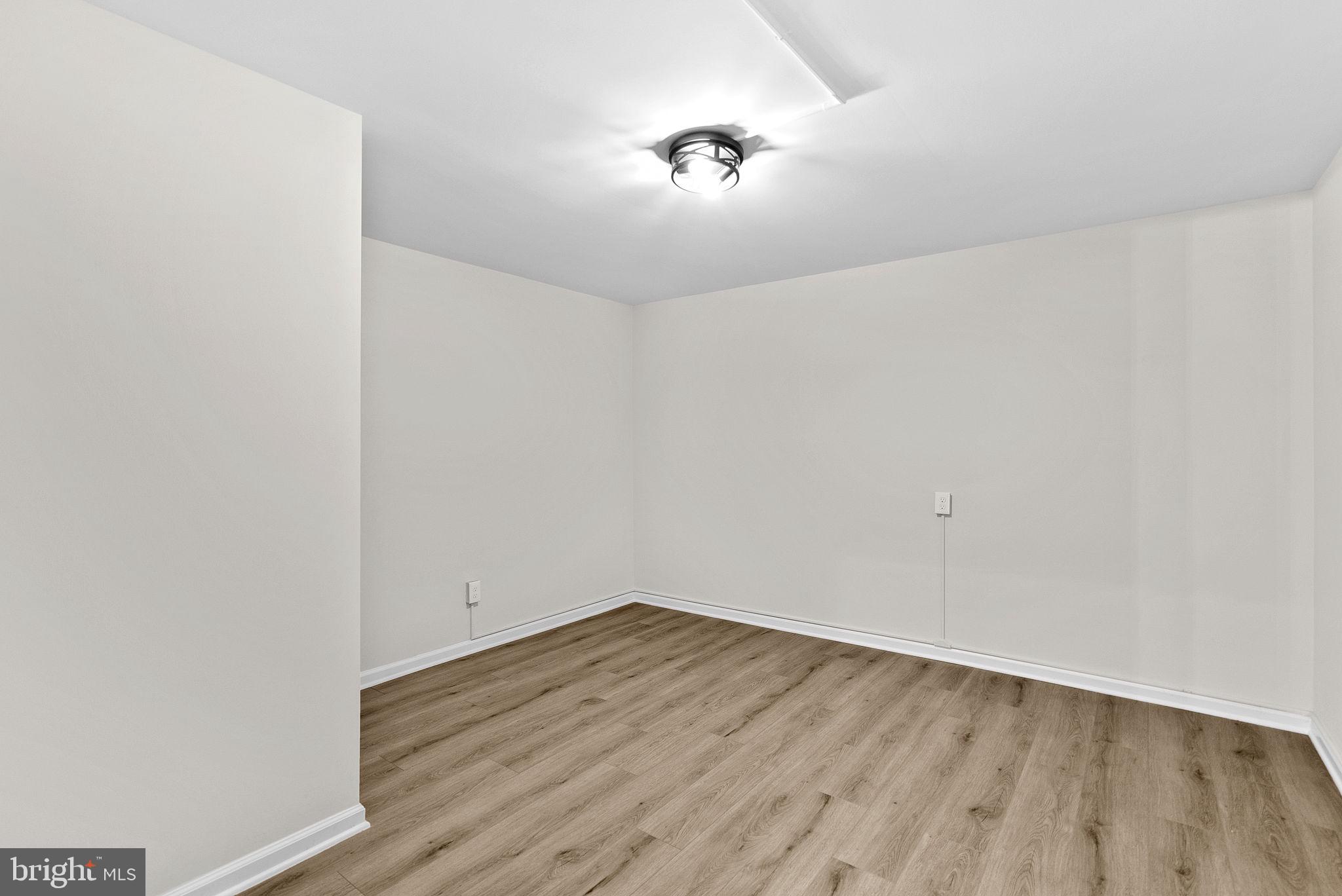 SHAKER WOODS - Residential