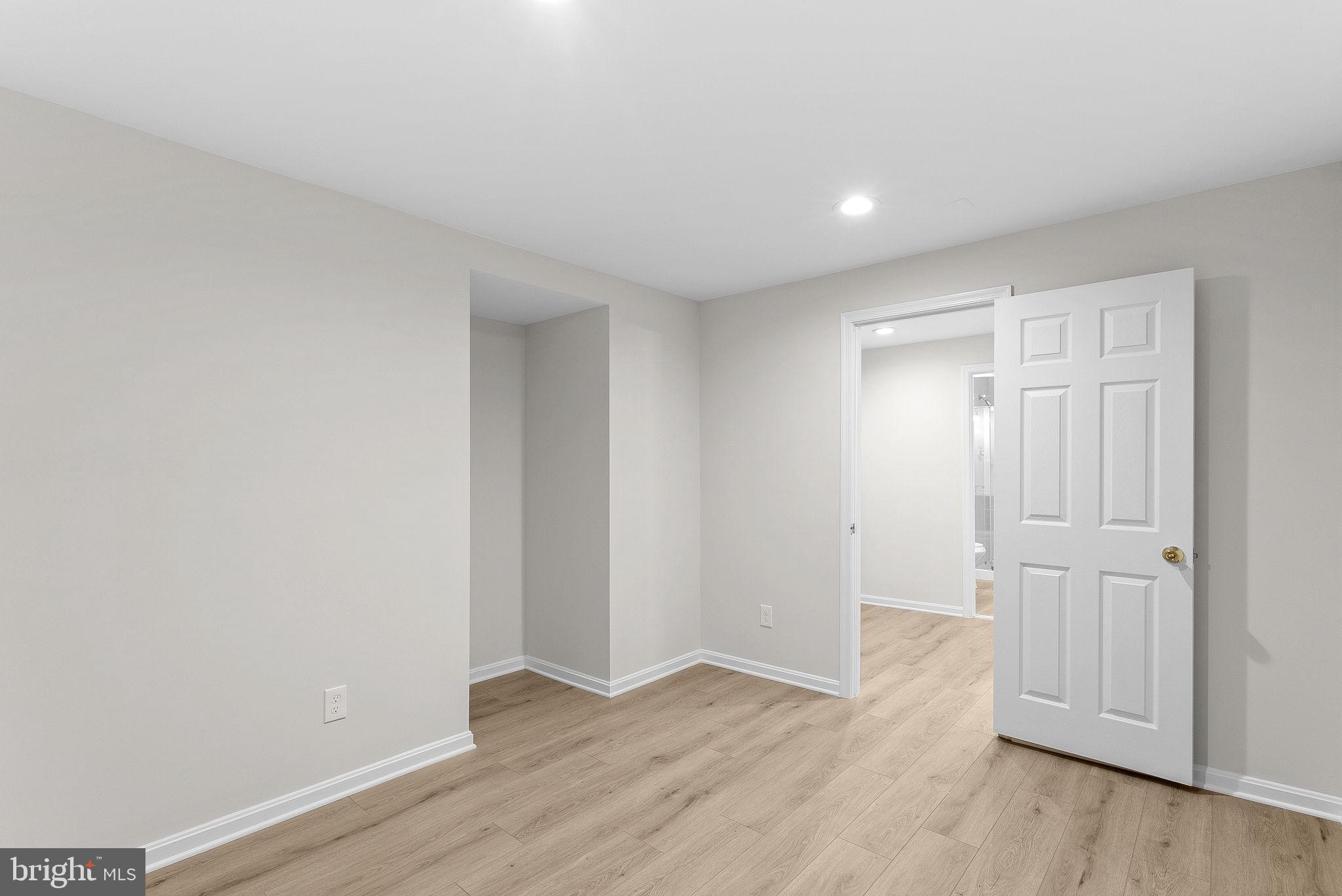 SHAKER WOODS - Residential