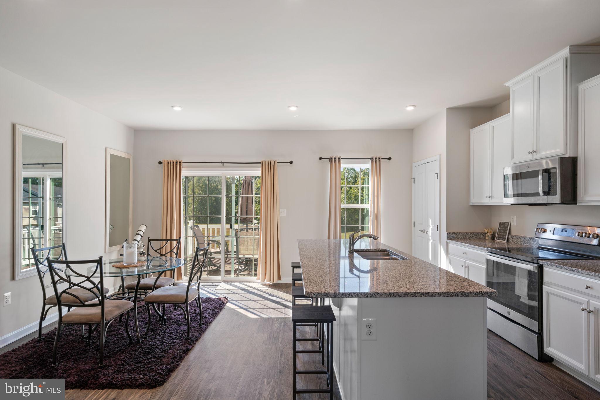 WILDERNESS SHORES - Residential