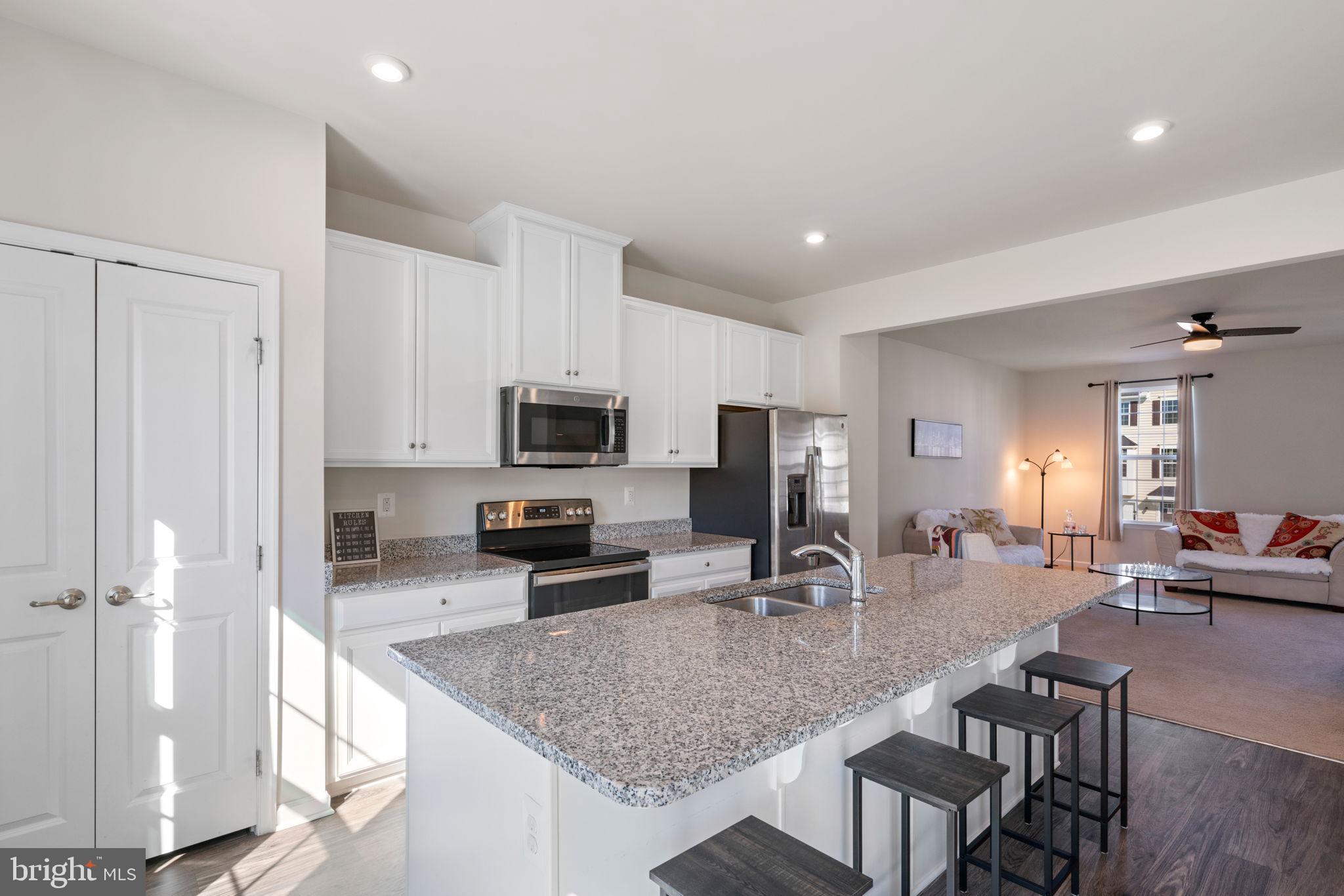 WILDERNESS SHORES - Residential