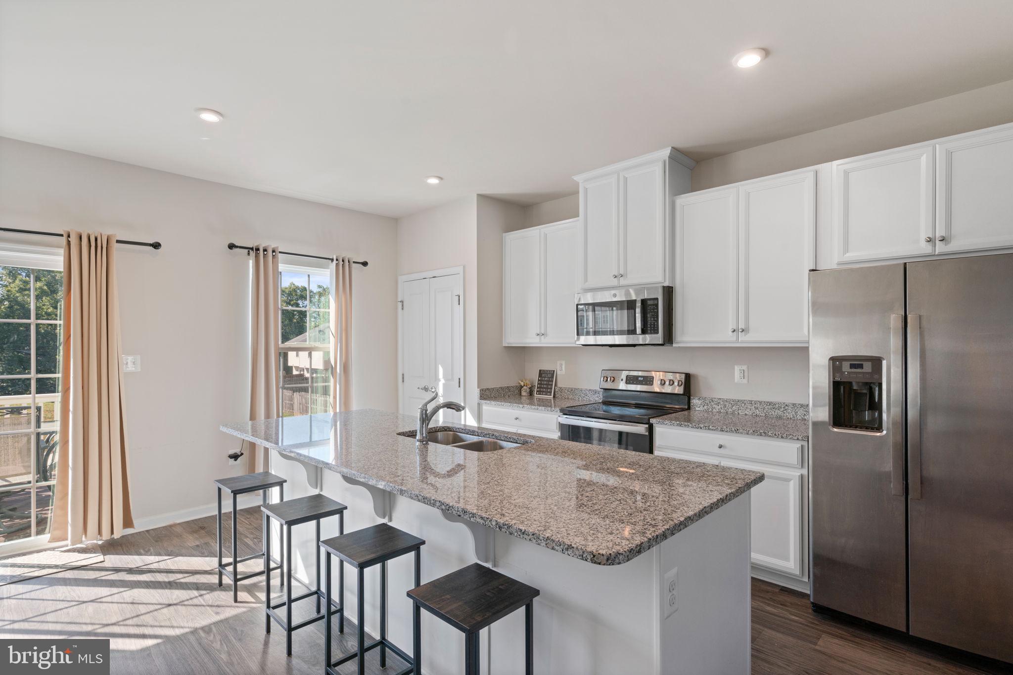 WILDERNESS SHORES - Residential