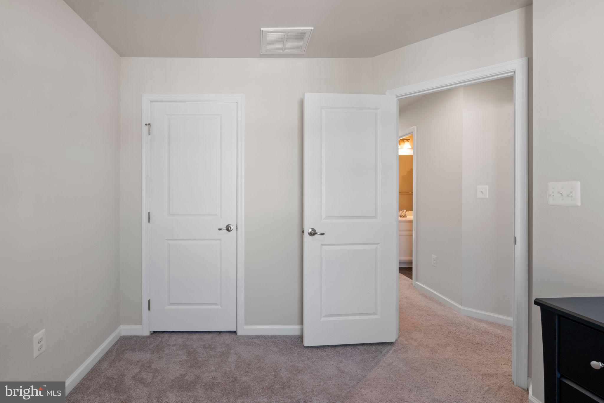 WILDERNESS SHORES - Residential