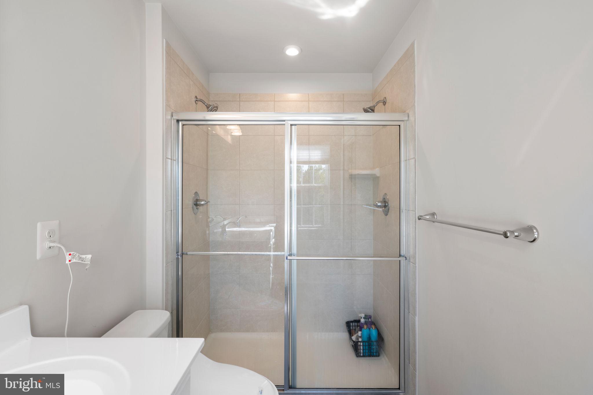 WILDERNESS SHORES - Residential