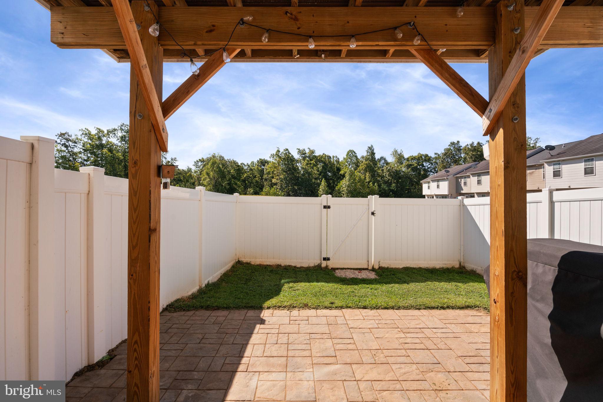 WILDERNESS SHORES - Residential