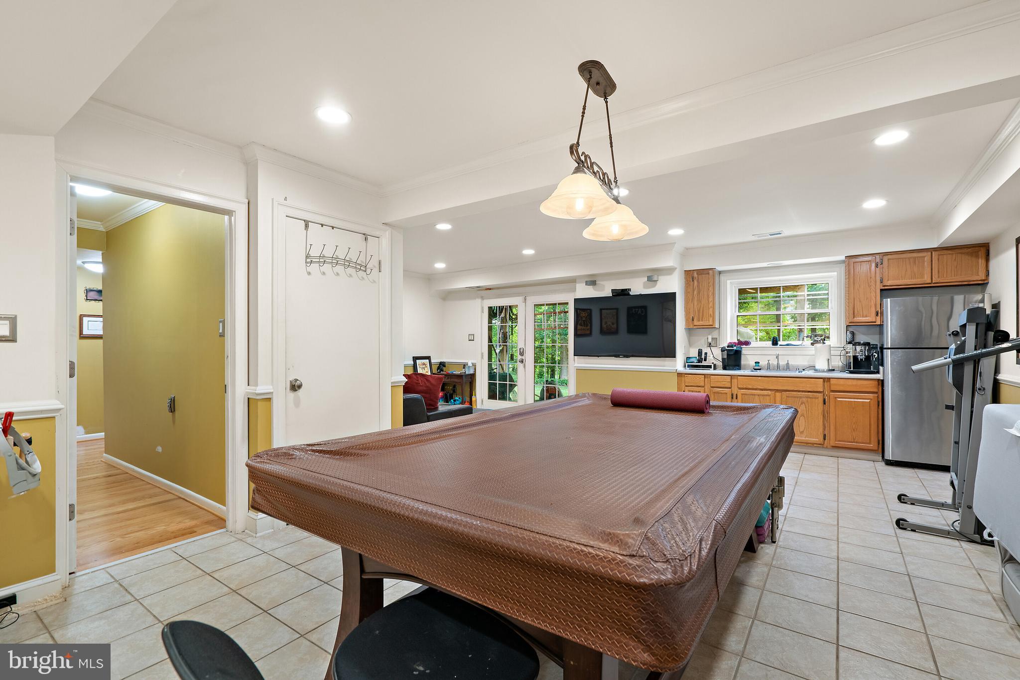 KINGSTON CHASE - Residential