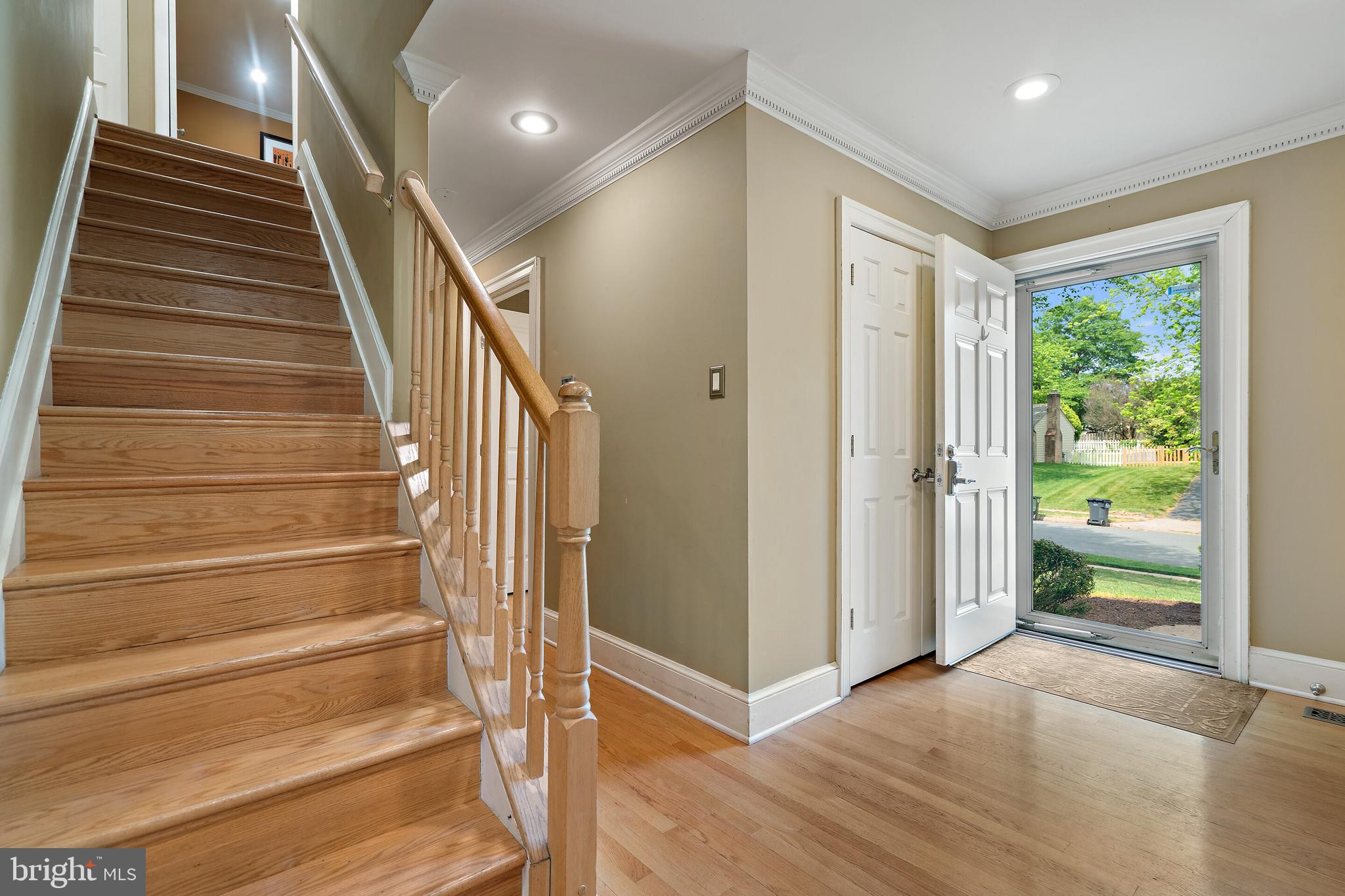 KINGSTON CHASE - Residential