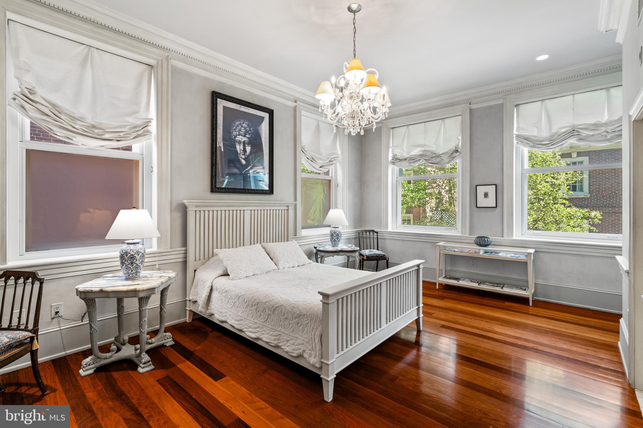 RITTENHOUSE SQUARE - Residential