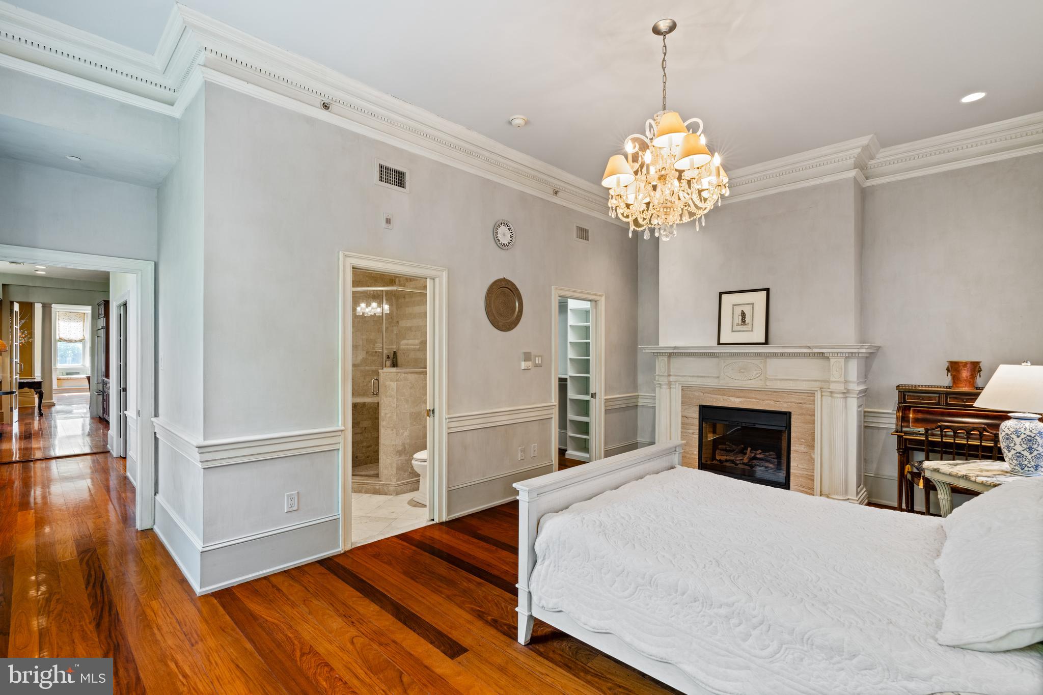 RITTENHOUSE SQUARE - Residential