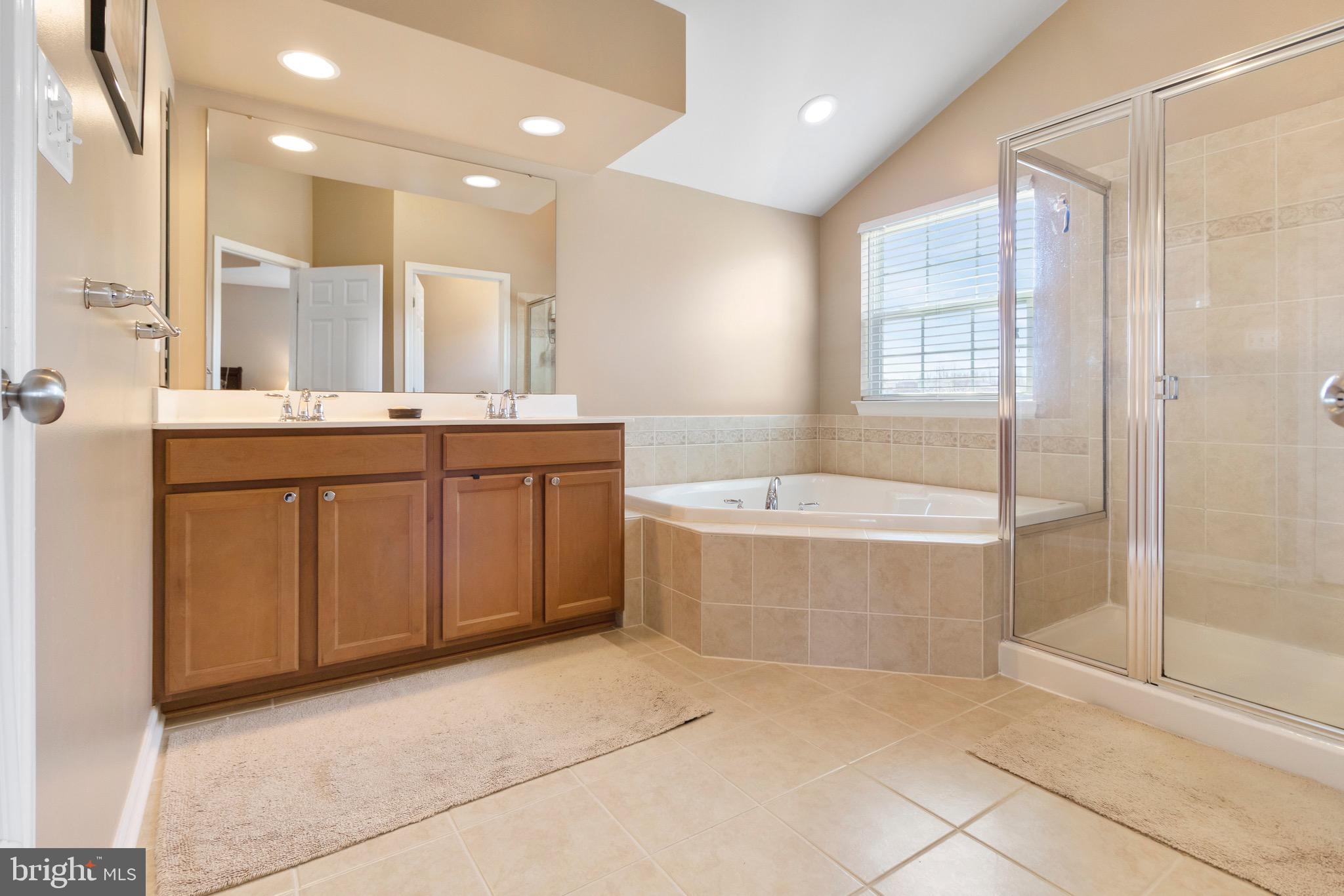 OAKLANDS - Residential