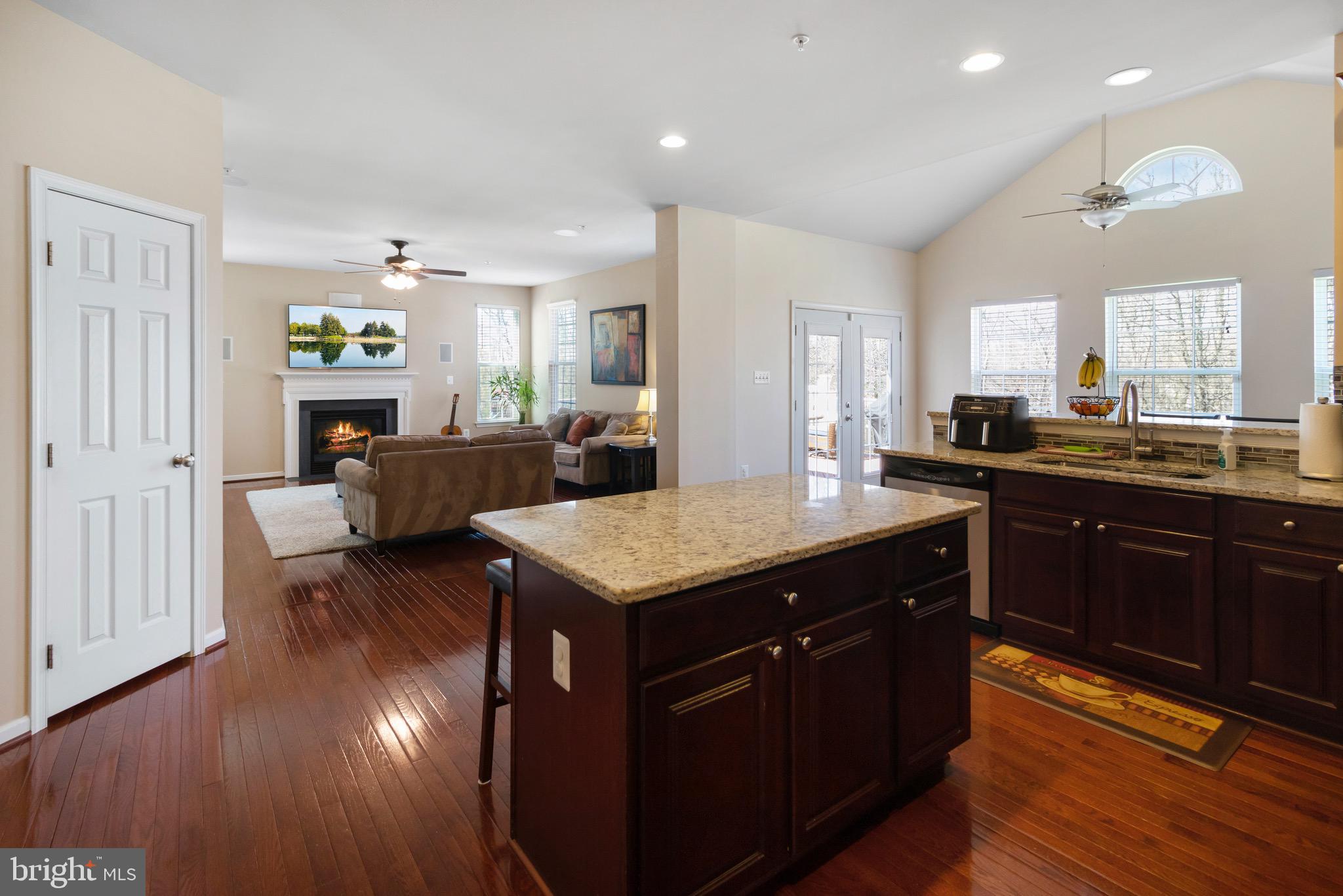 OAKLANDS - Residential