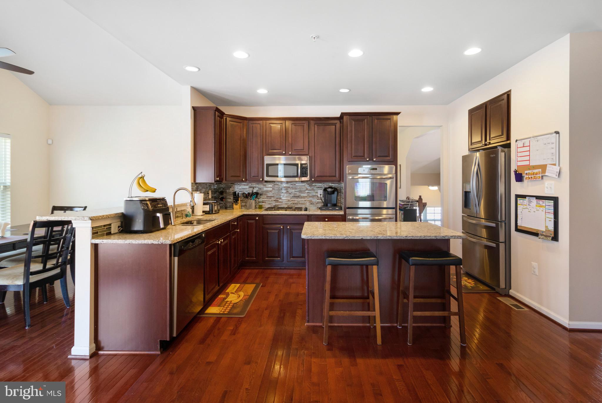 OAKLANDS - Residential