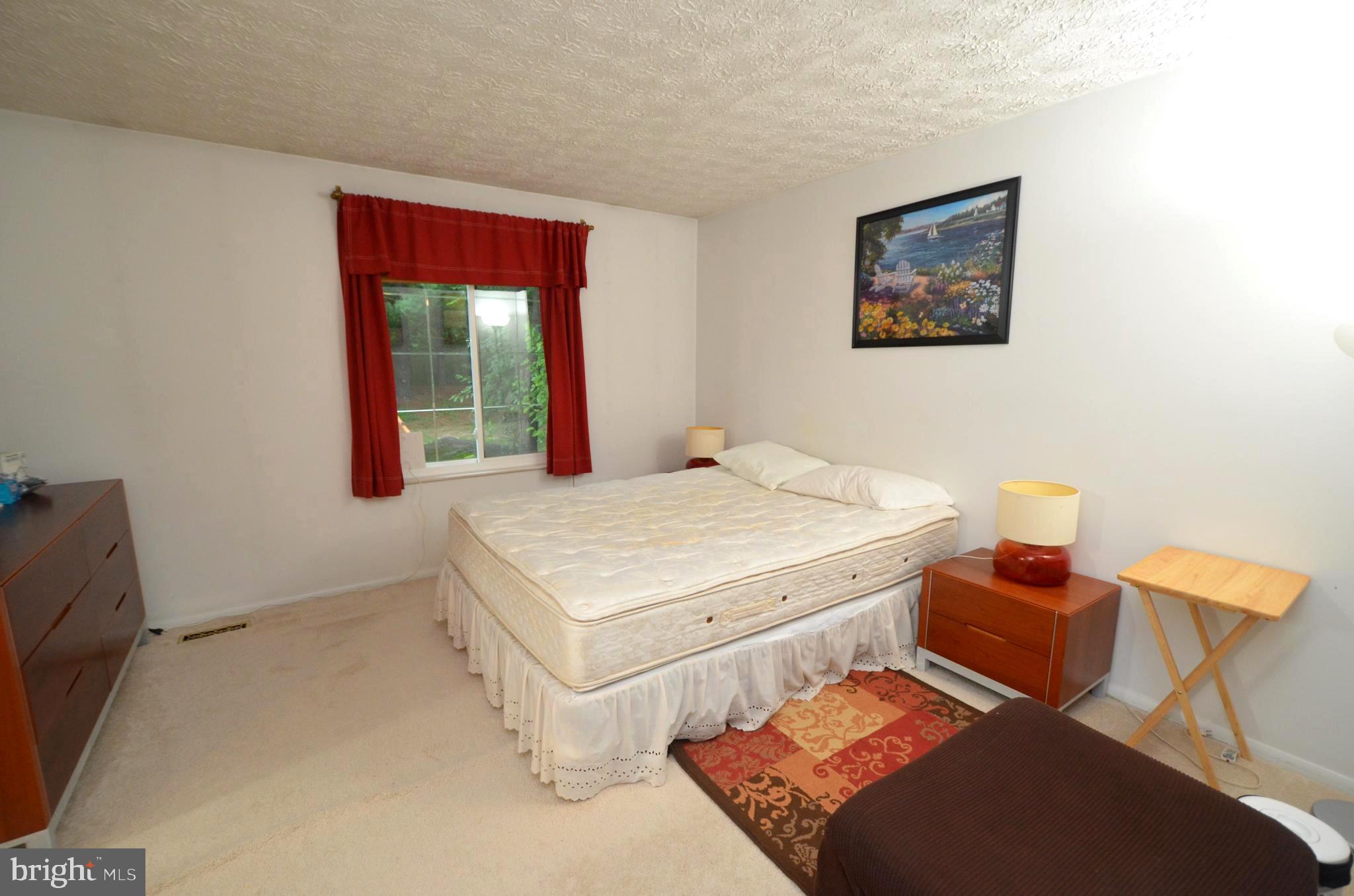 HARMANS WOODS - Residential