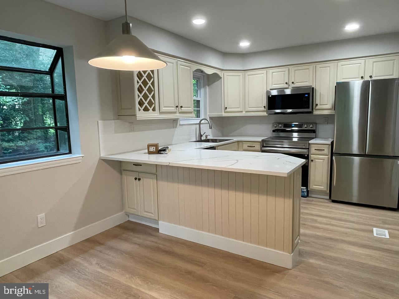 WEATHERSTONE - Residential Lease