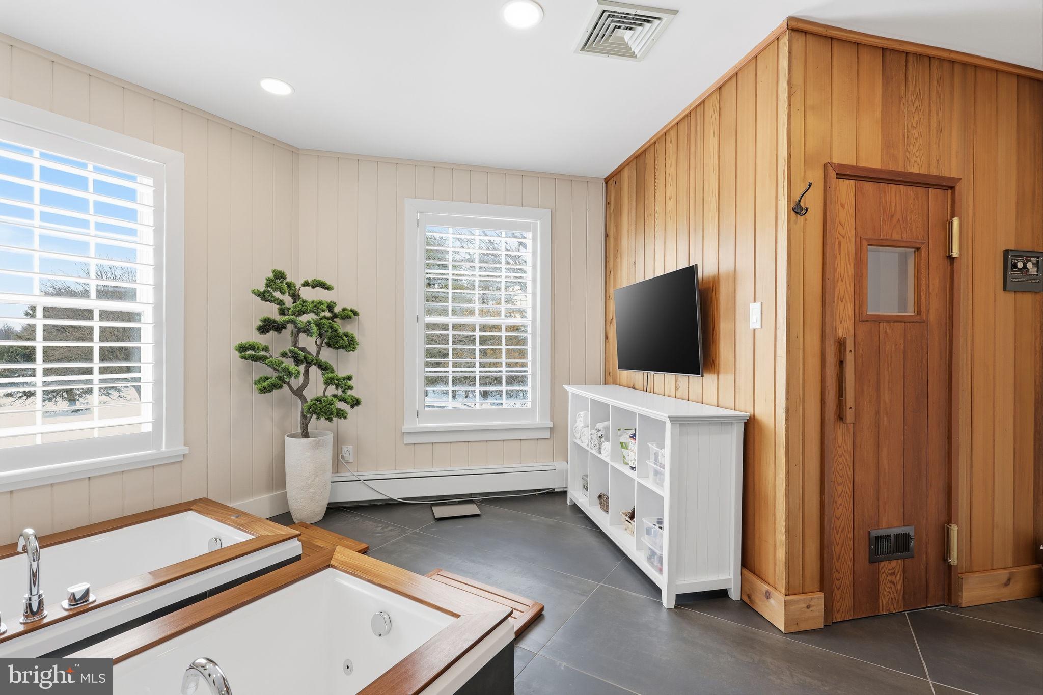 WOODLANDS - Residential