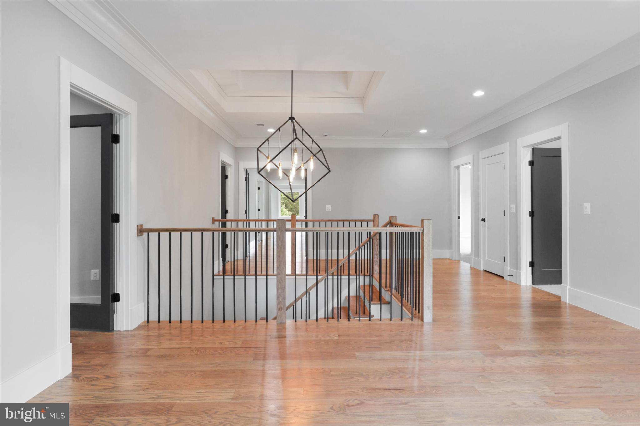 VIENNA WOODS - Residential