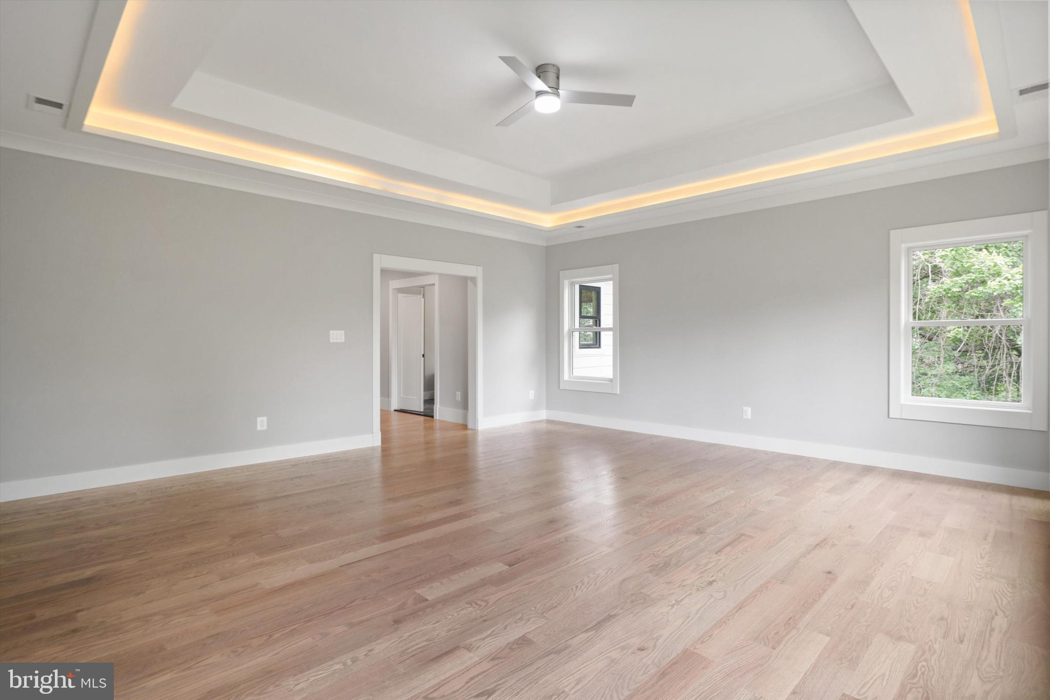 VIENNA WOODS - Residential