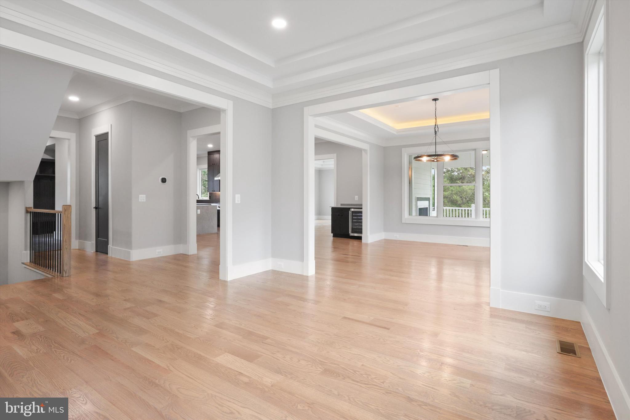 VIENNA WOODS - Residential