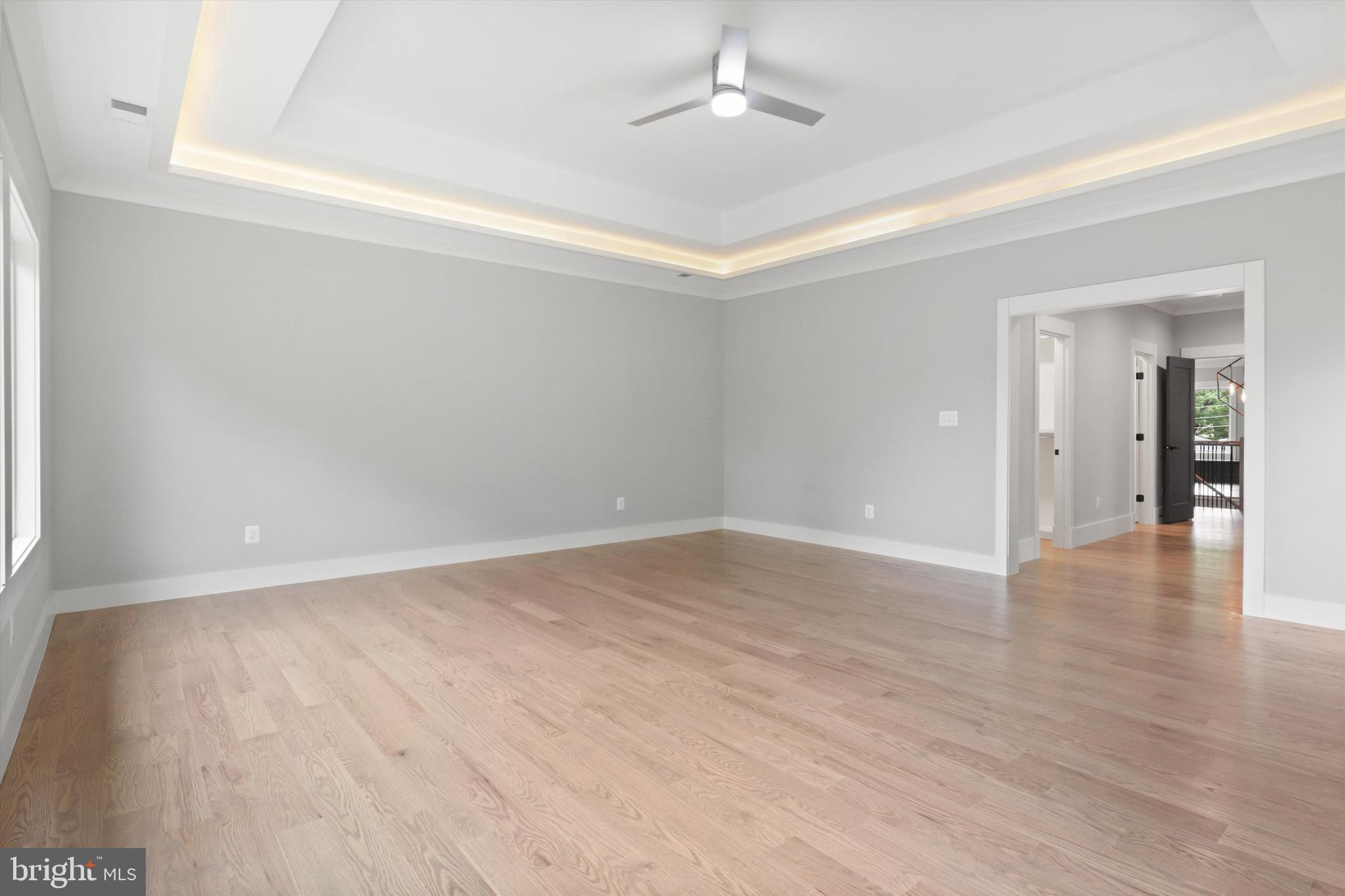 VIENNA WOODS - Residential