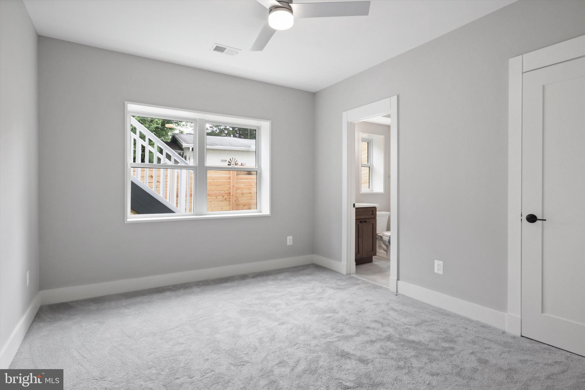 VIENNA WOODS - Residential