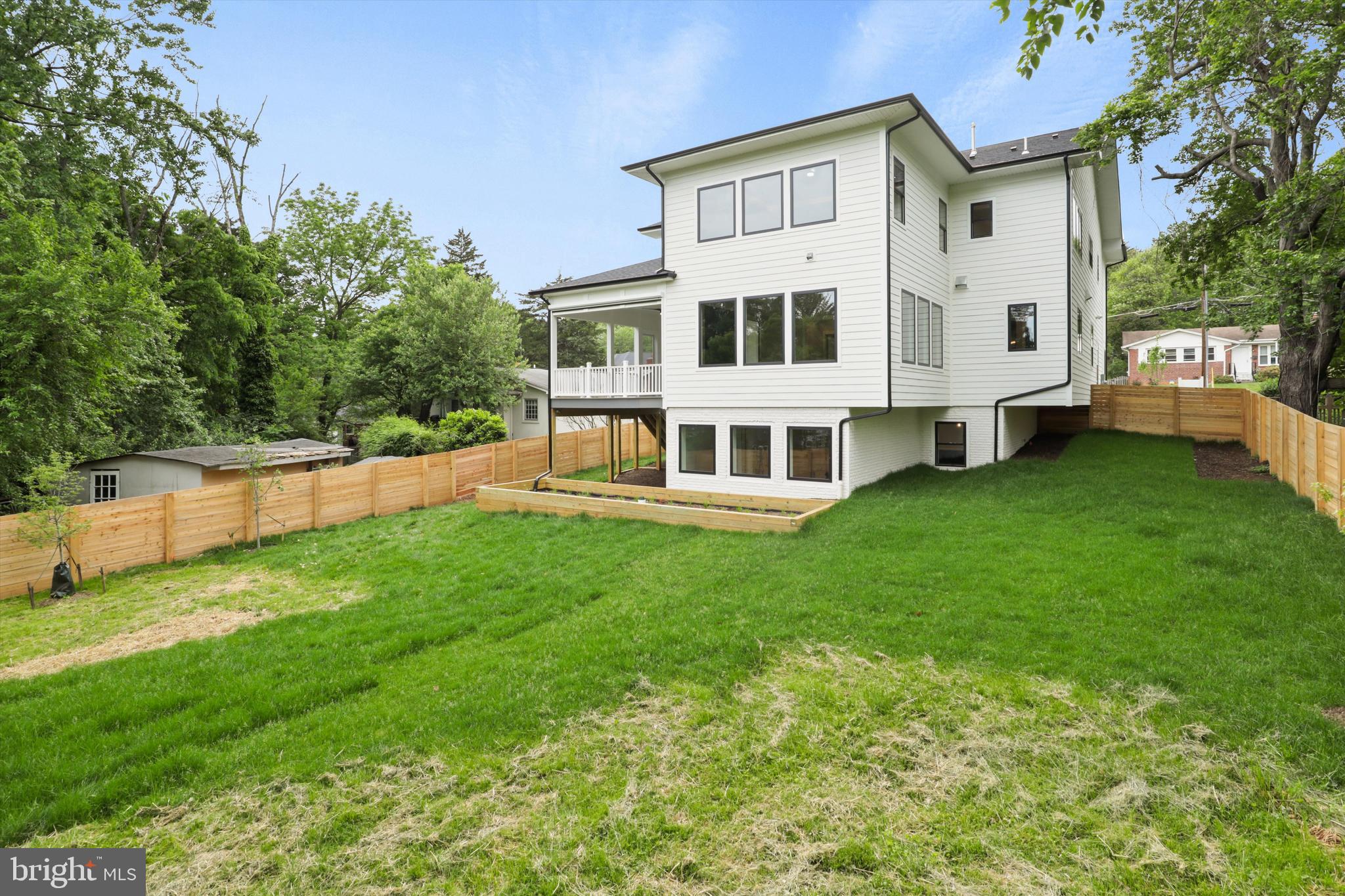 VIENNA WOODS - Residential