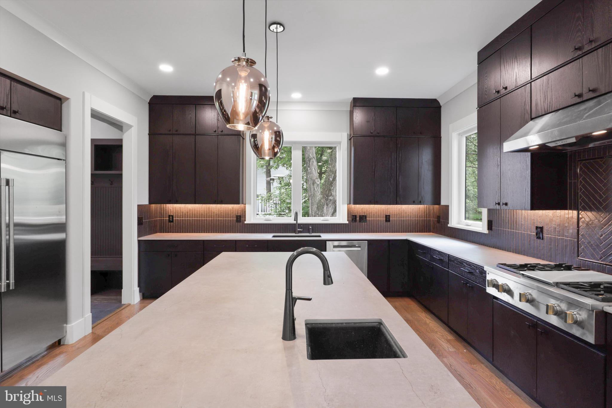 VIENNA WOODS - Residential