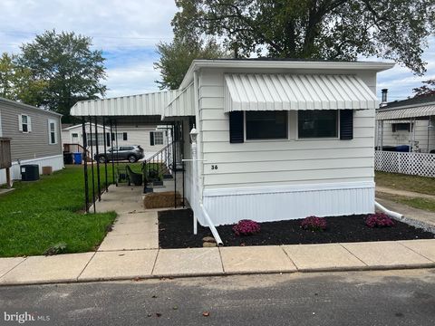 Photo of 36 Bluebird Road, MANTUA, NJ 08051 (MLS # NJGL2065368)