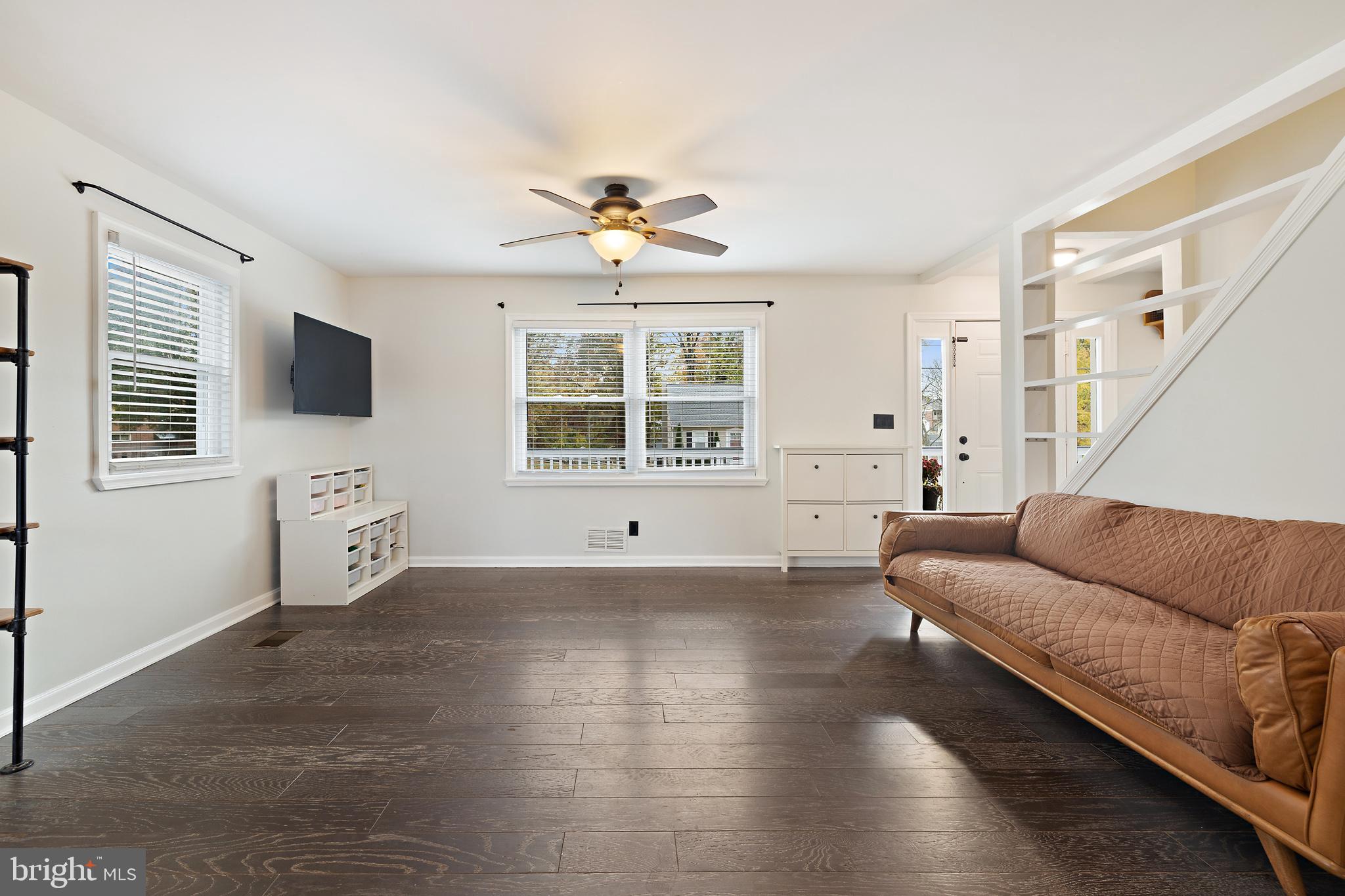 OAKRIDGE - Residential