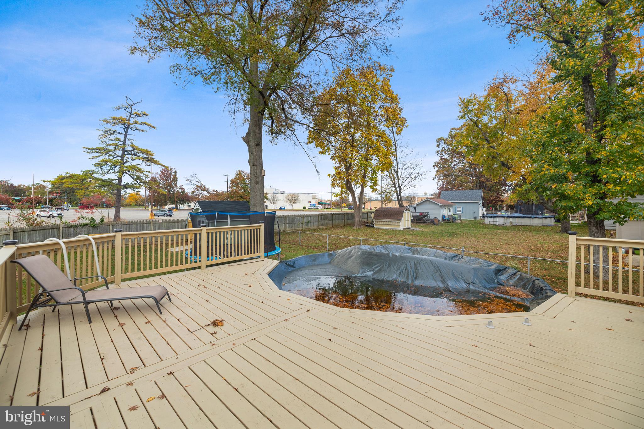 OAKRIDGE - Residential