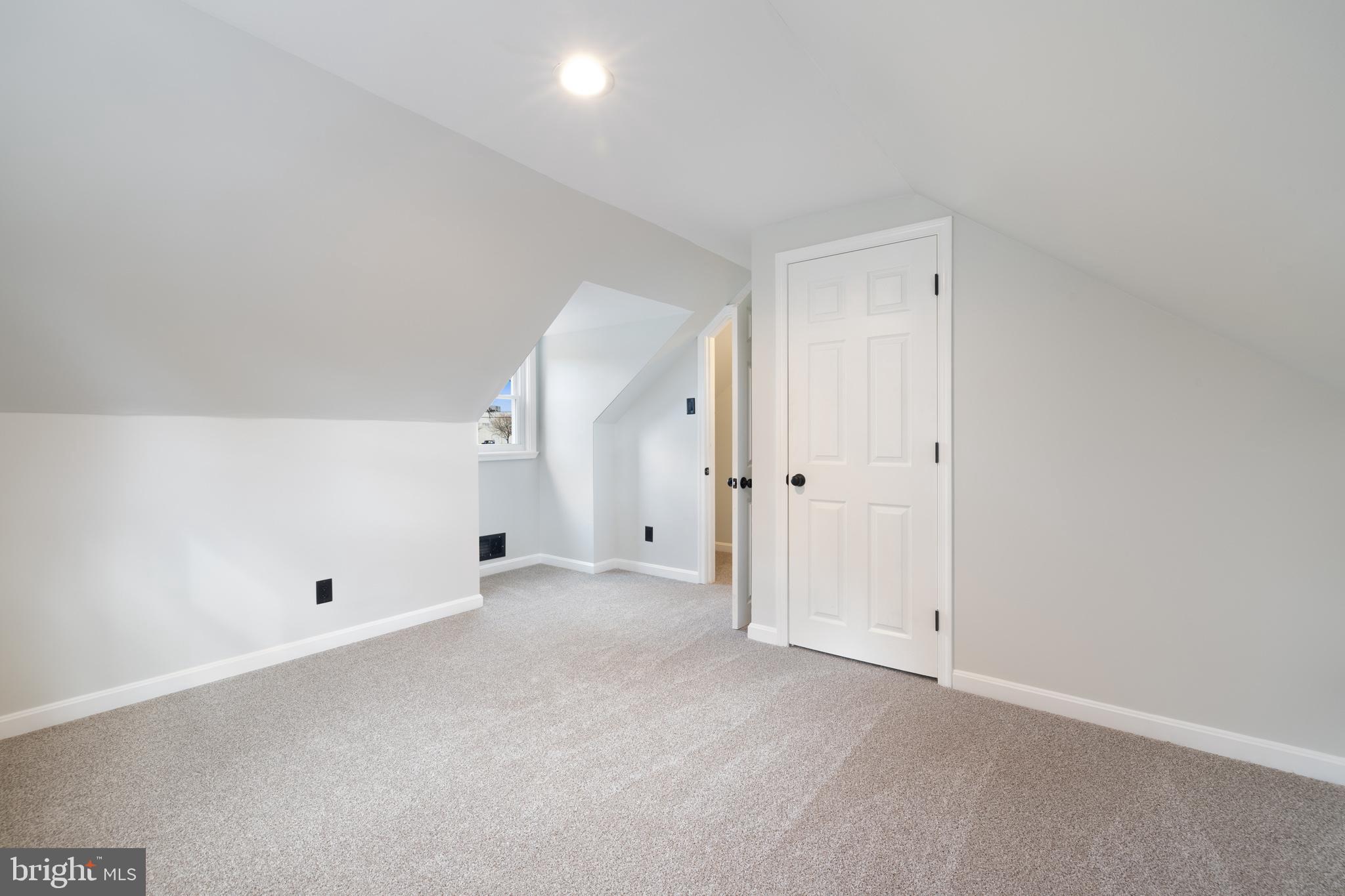 OAKRIDGE - Residential