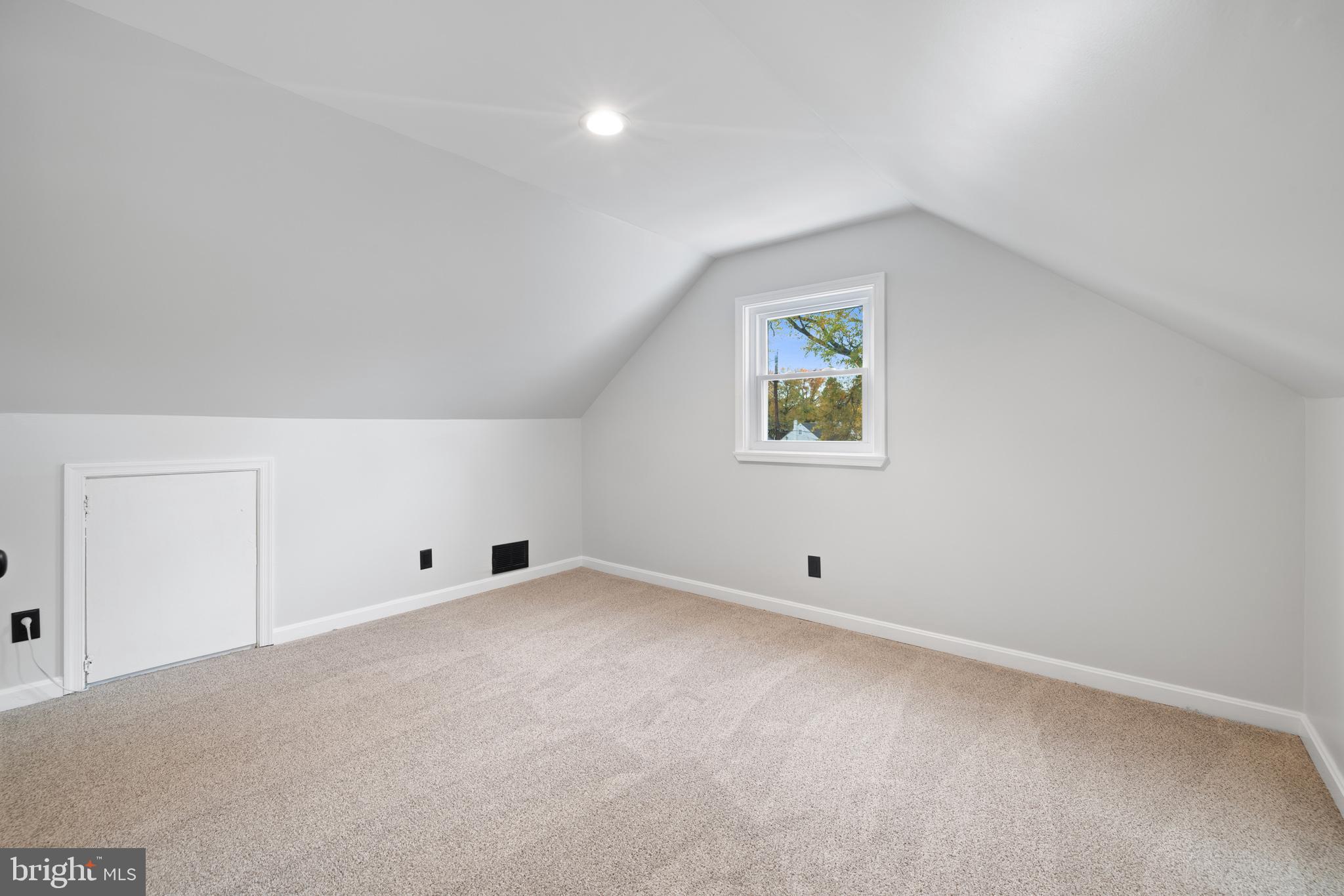 OAKRIDGE - Residential