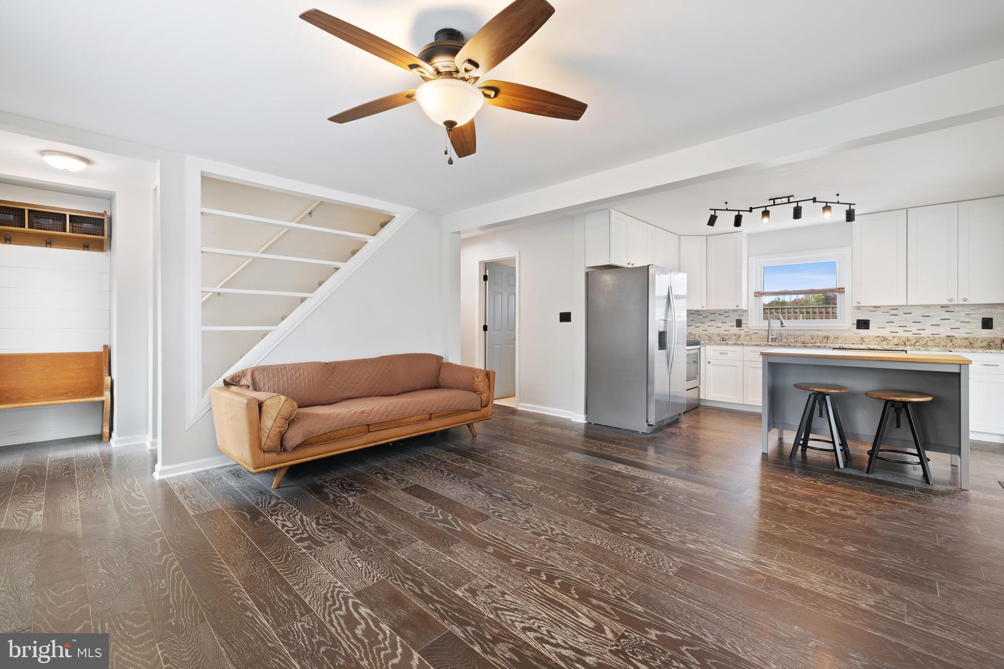 OAKRIDGE - Residential