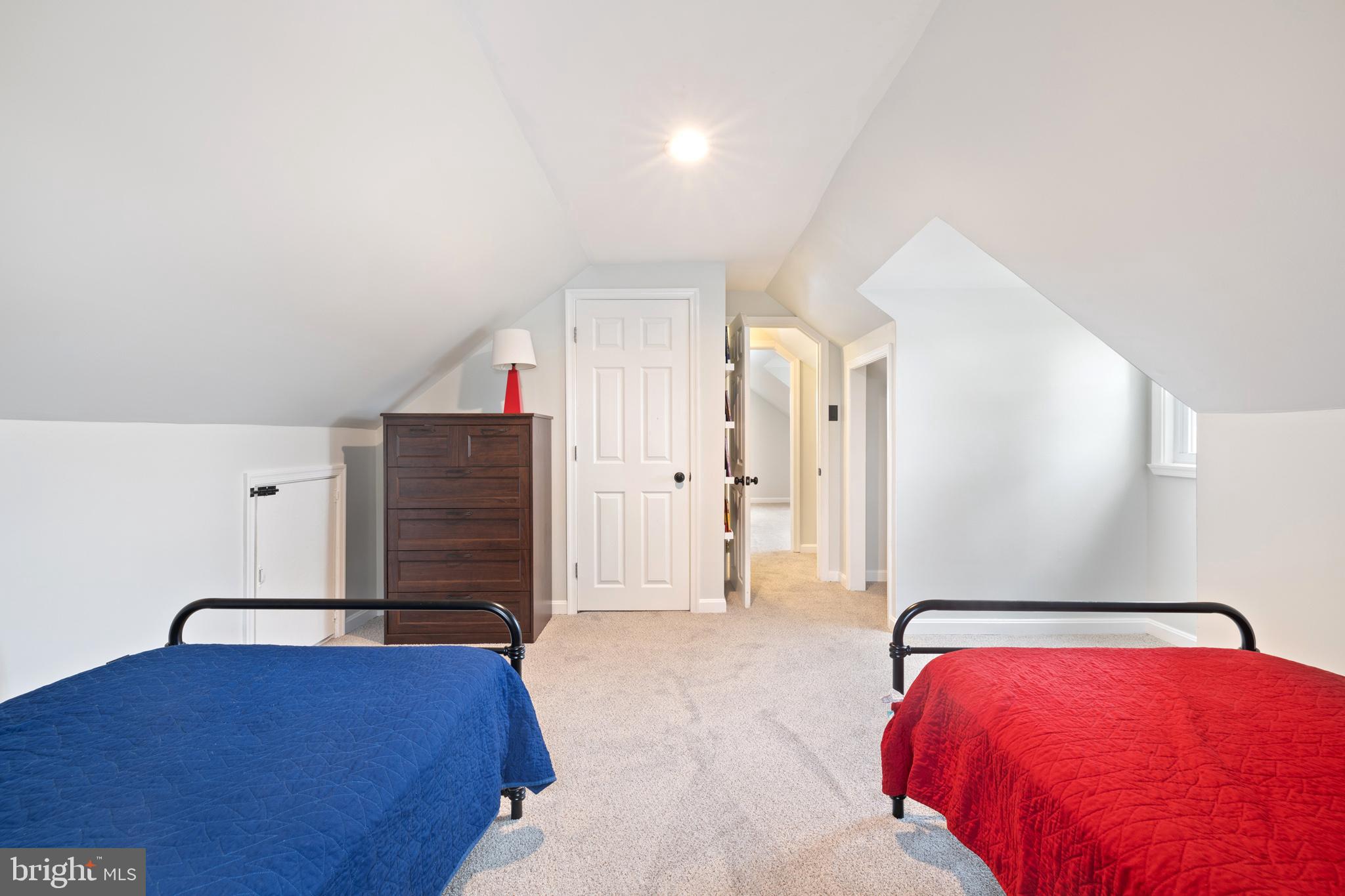 OAKRIDGE - Residential