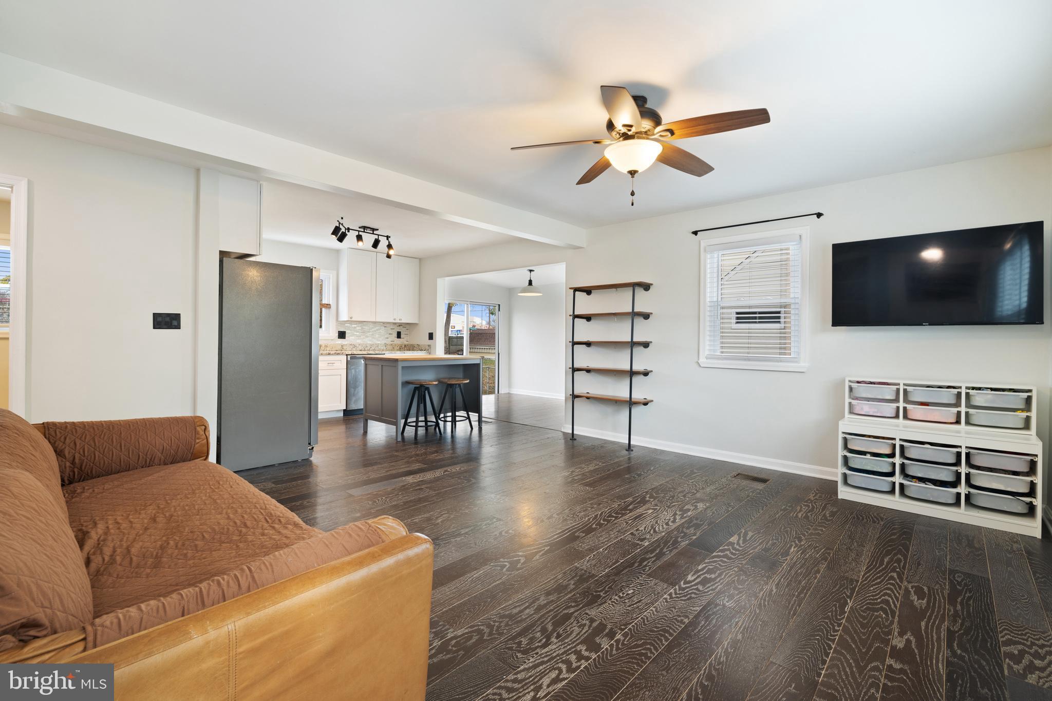 OAKRIDGE - Residential