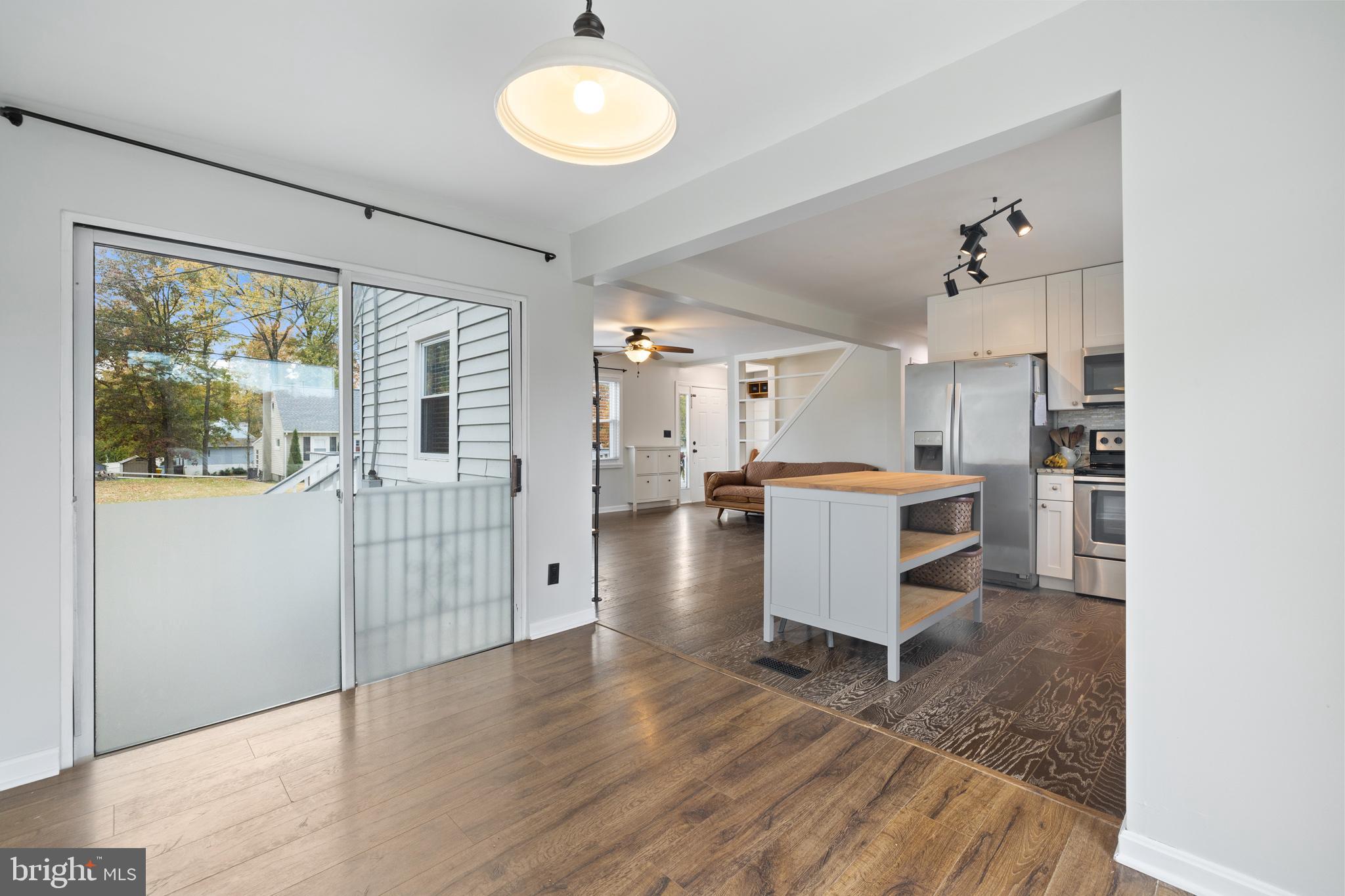 OAKRIDGE - Residential