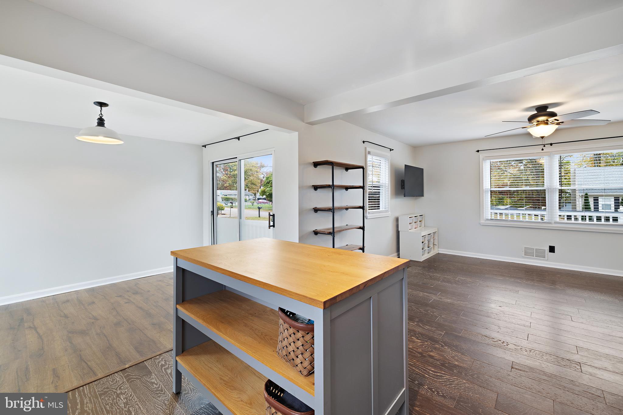 OAKRIDGE - Residential