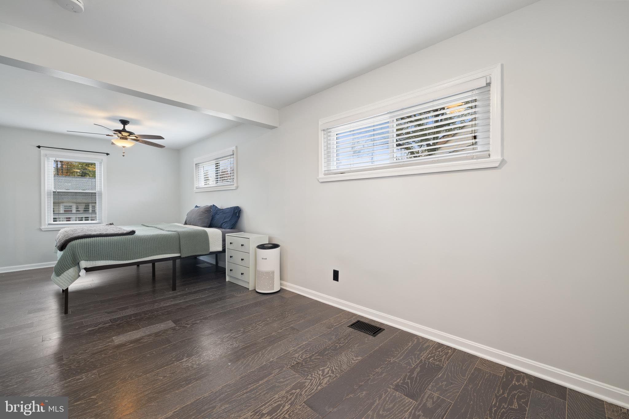 OAKRIDGE - Residential