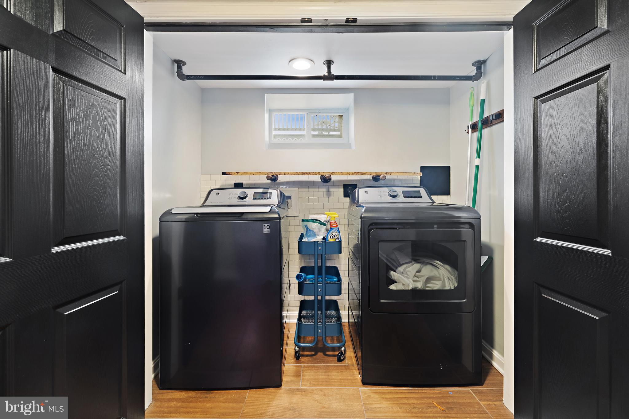 OAKRIDGE - Residential