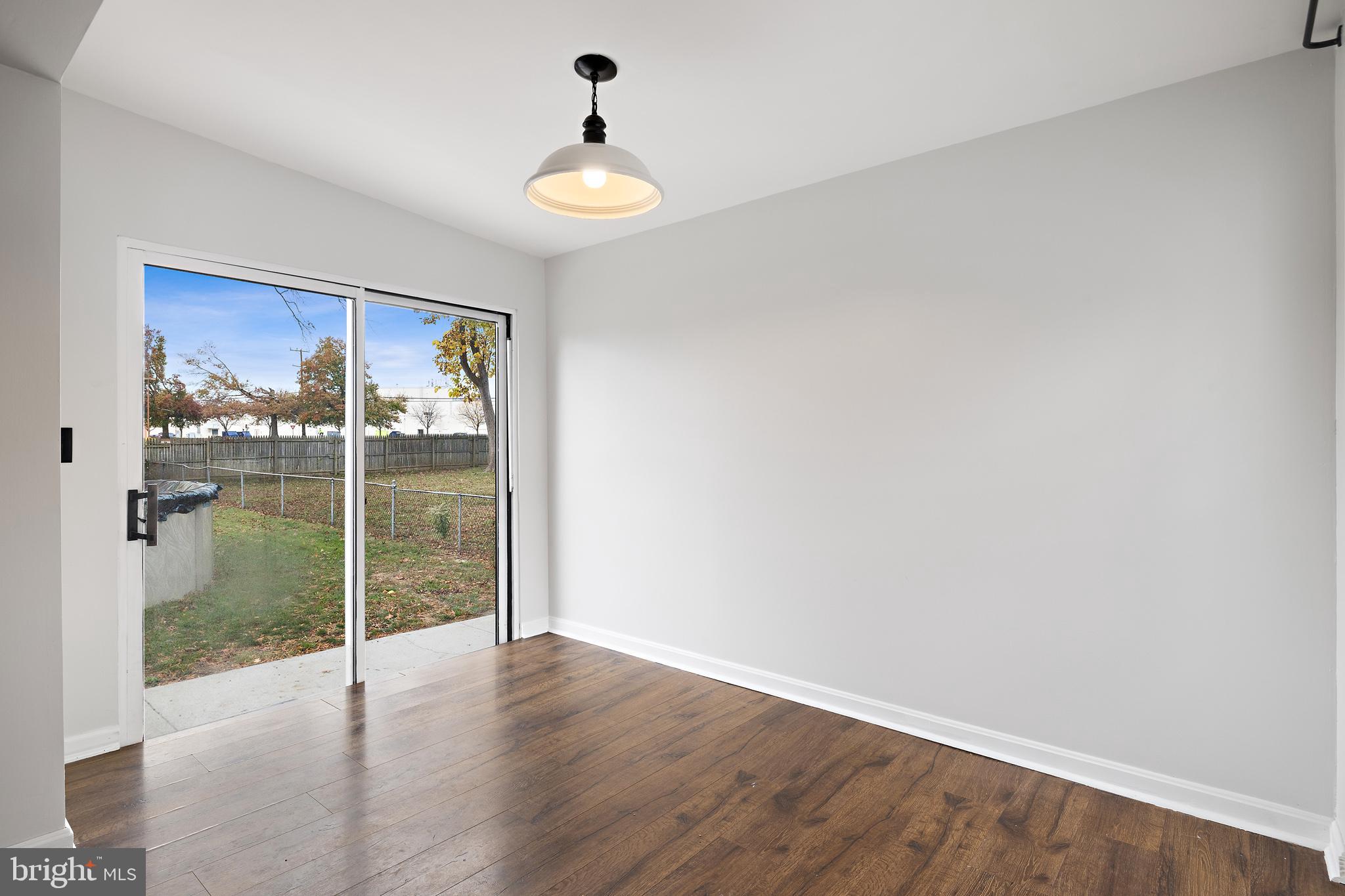 OAKRIDGE - Residential