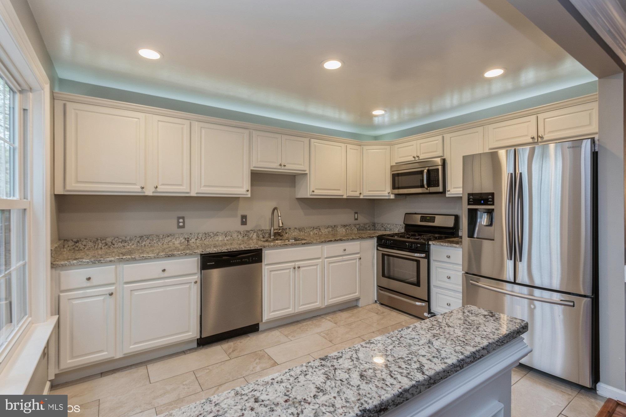 HUNTER VILLAGE - Residential