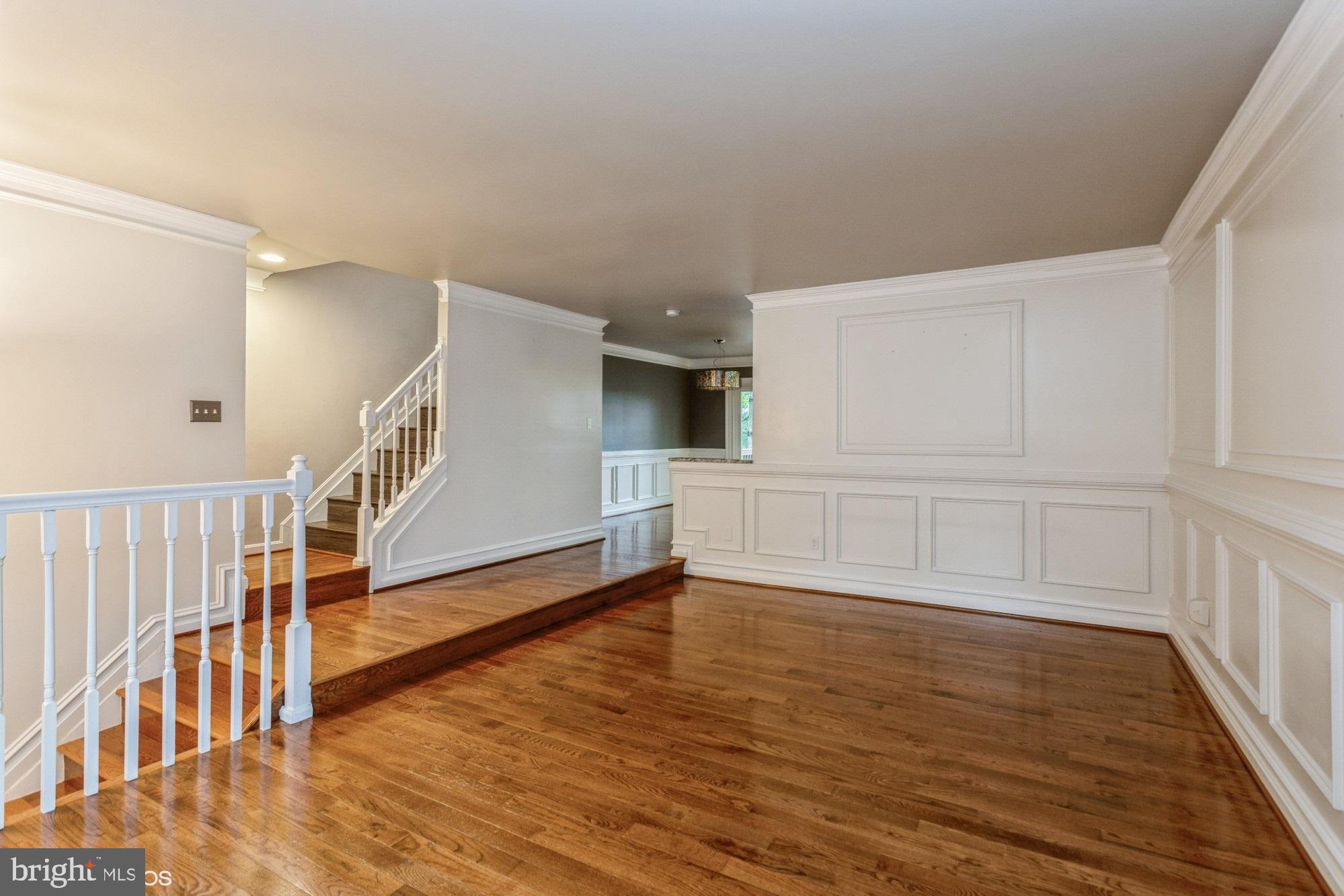 HUNTER VILLAGE - Residential