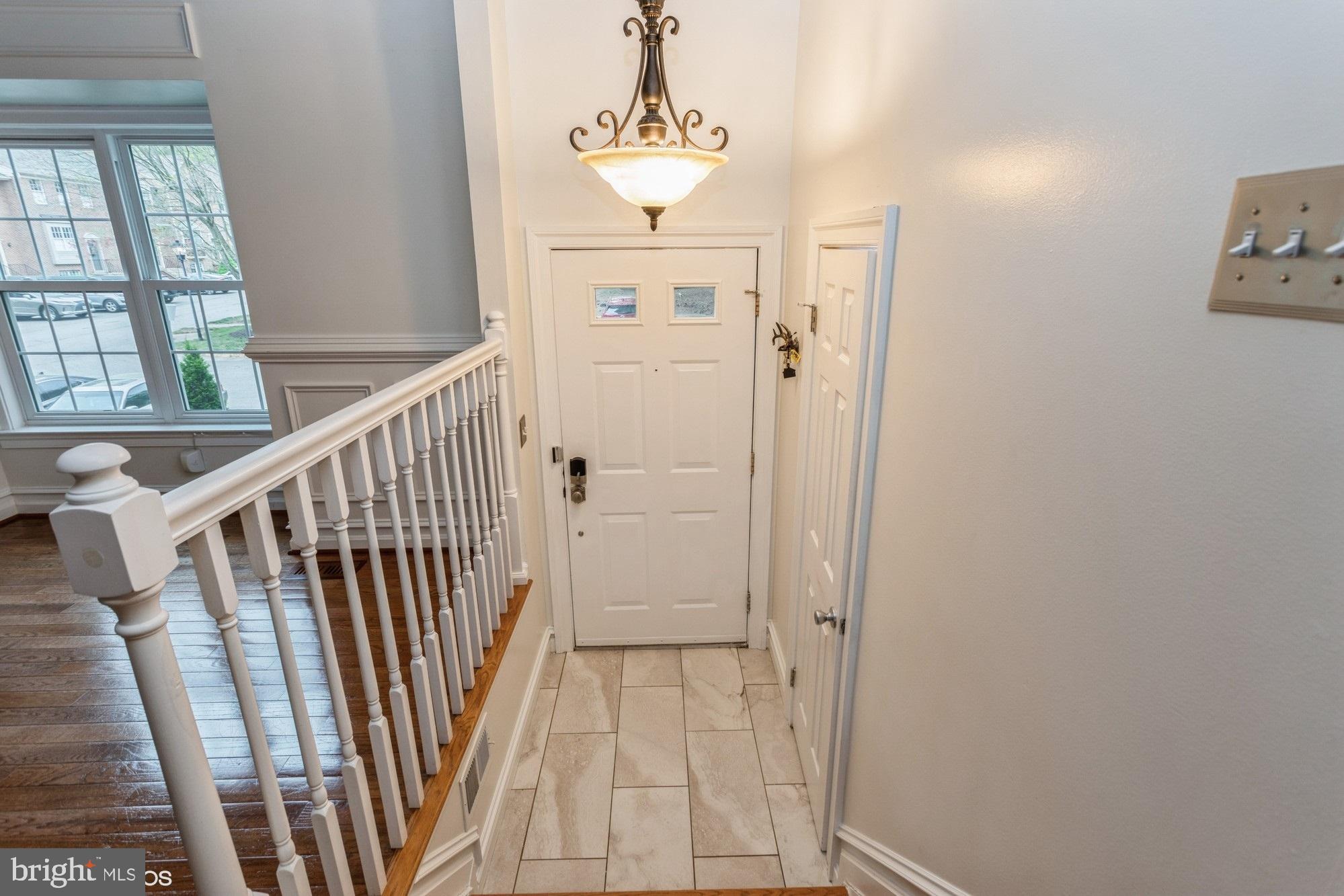 7092 SOLOMON SEAL COURT