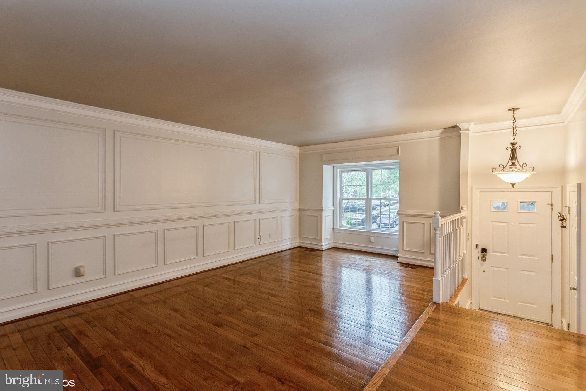 HUNTER VILLAGE - Residential