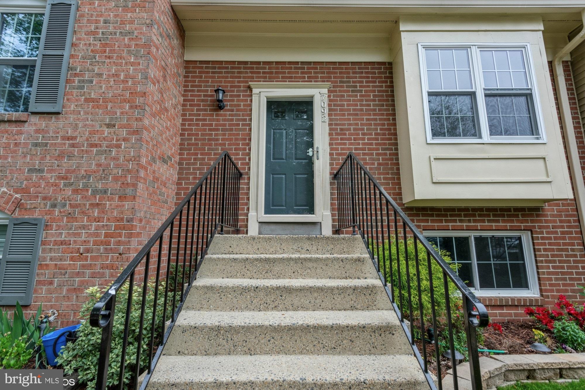 7092 SOLOMON SEAL COURT