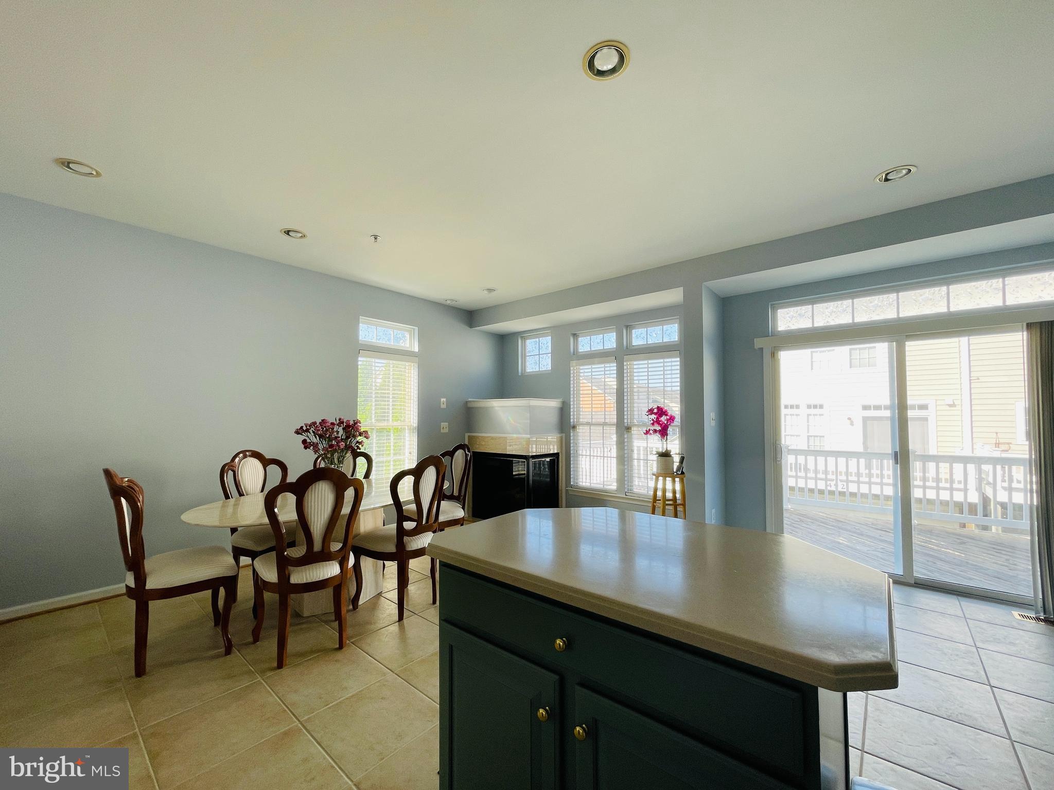 LAKELANDS - Residential