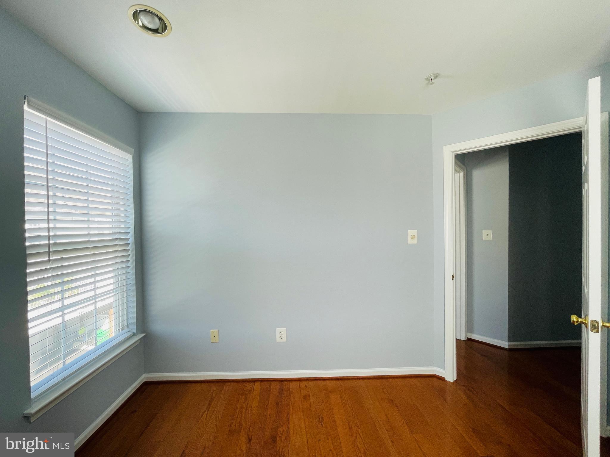 LAKELANDS - Residential