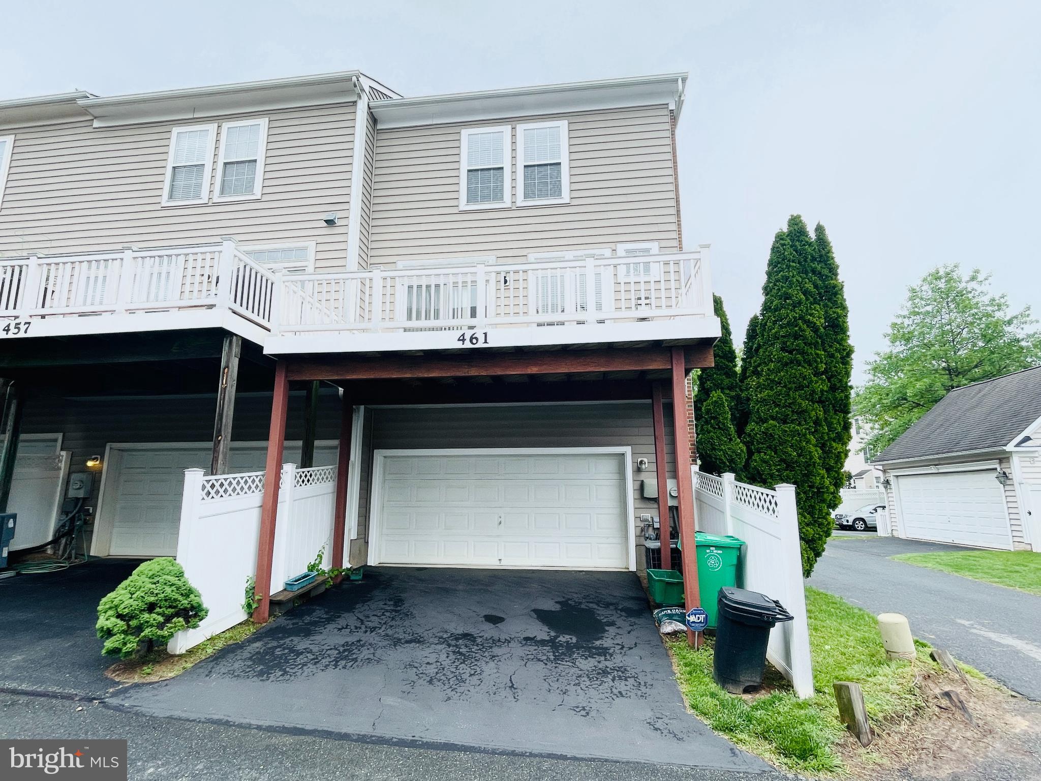 LAKELANDS - Residential